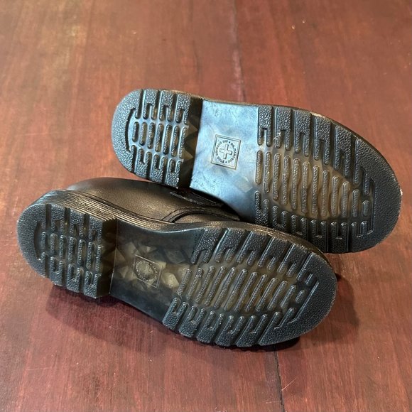 Kids Dr. Martens Black Leather Shoes, size 10UK/9US - New Without Box - Picture 4 of 7
